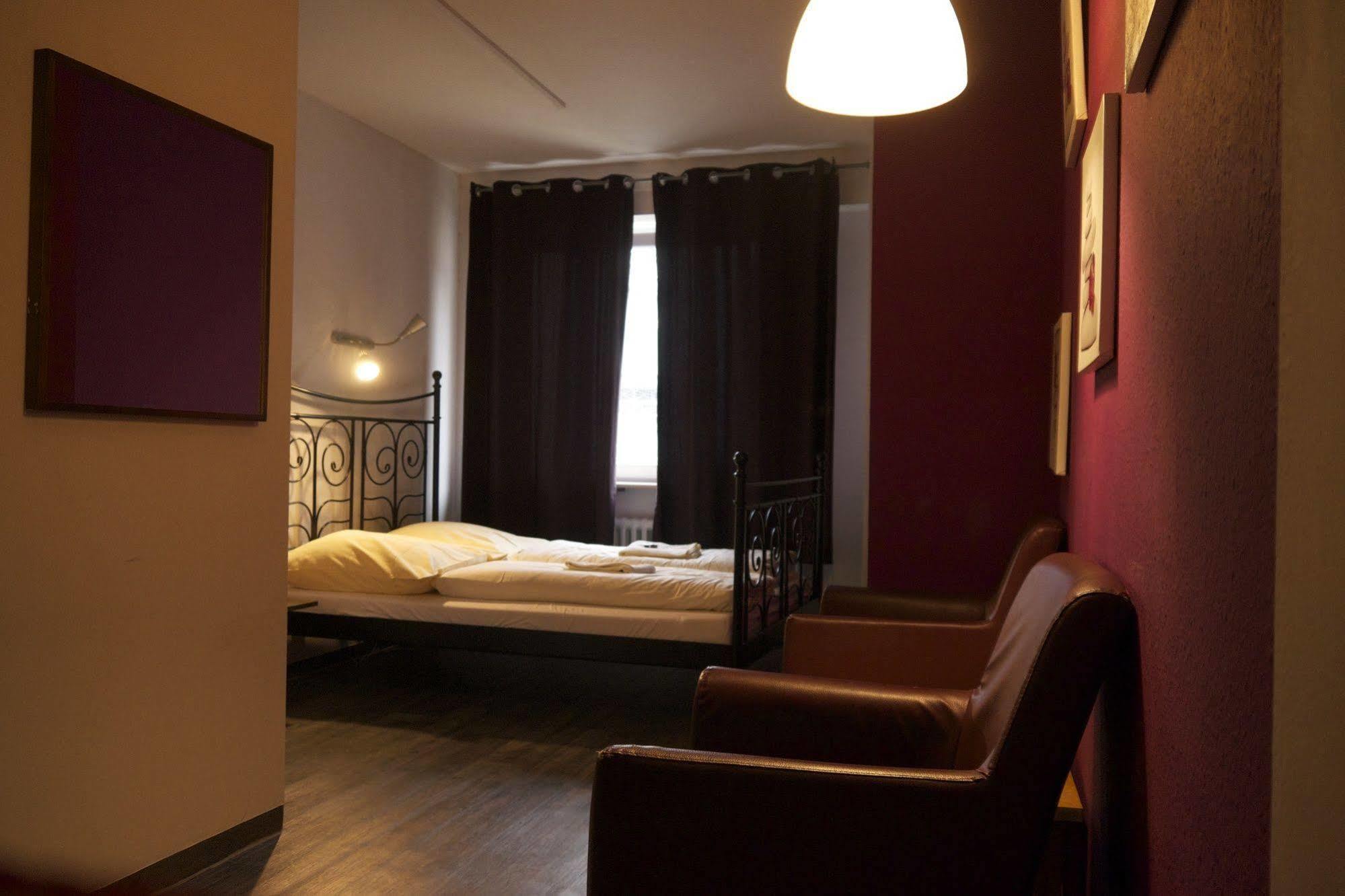 Station - Hostel For Backpackers Köln Eksteriør bilde